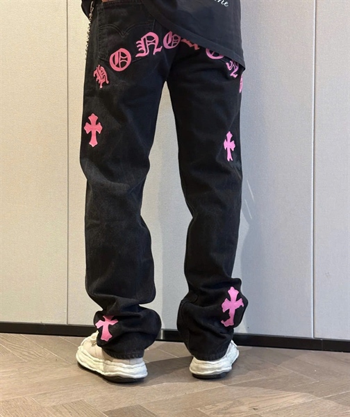 JEANS CHROME SLOGAN – PINK